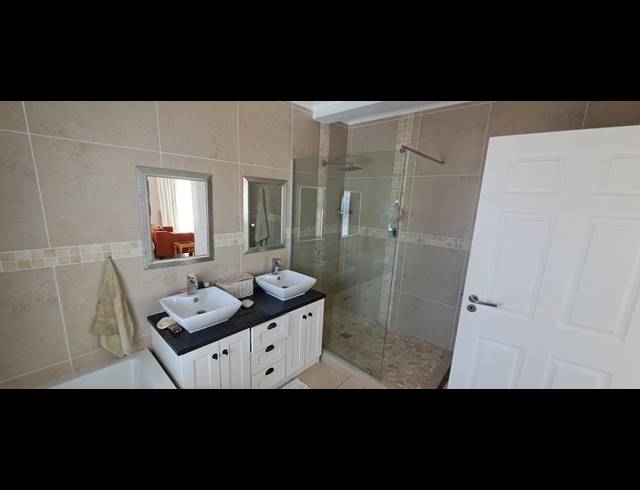 3 BEDROOM HOUSE FOR SALE IN PORT OWEN